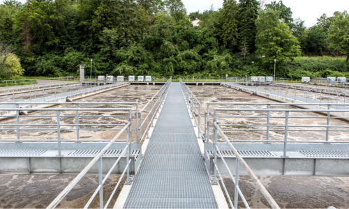Instruments de mesure de niveau et de pression dans le traitement des eaux usées : La performance VEGA au service de l’efficacité